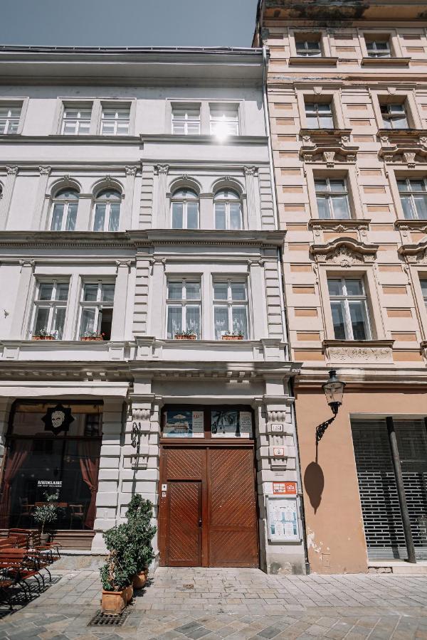 Cherry Apartment Bratislava Exterior photo